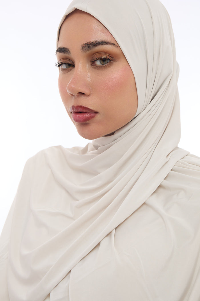 Liquid Jersey Hijab Min - Champagne Beige