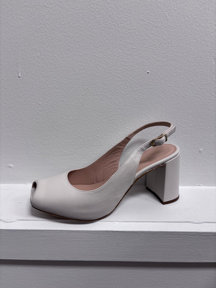 Unisa Nadal Ivory
