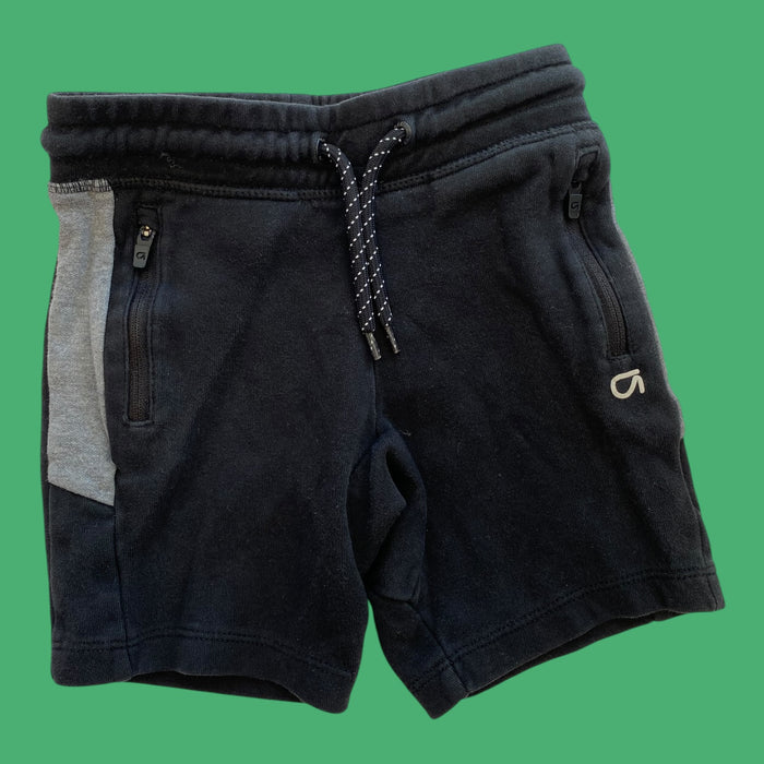 Black Gap shorts, 3y