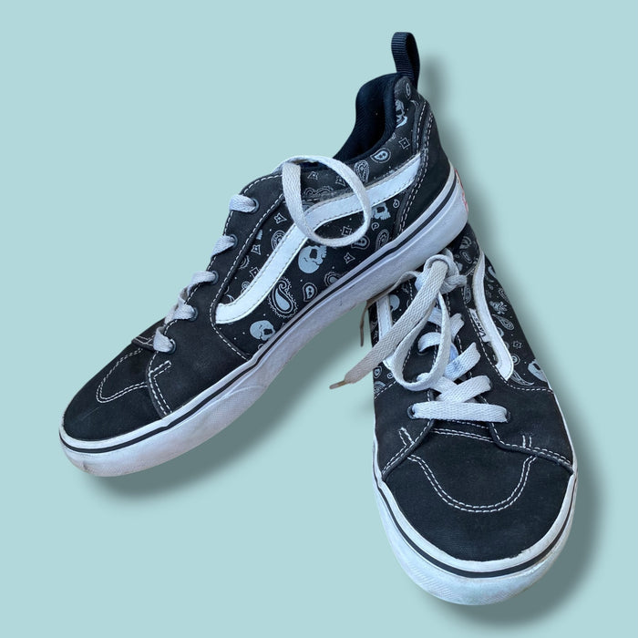 black vans sneakers,  5.0