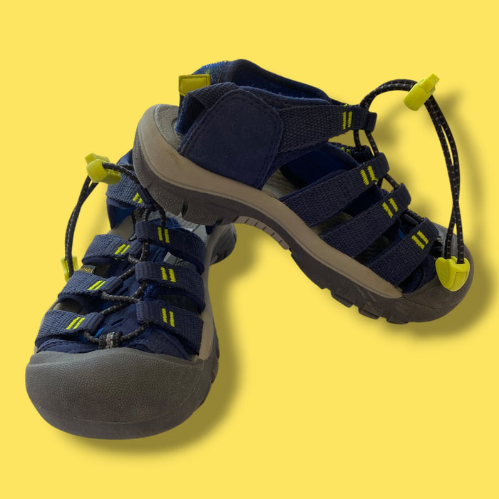 blue Keens sandals, 10.0