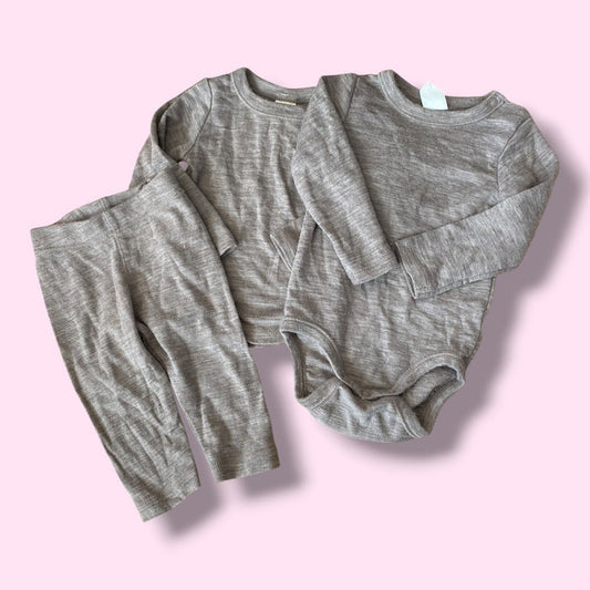 Brown H&M 3 piece set, 3-6m