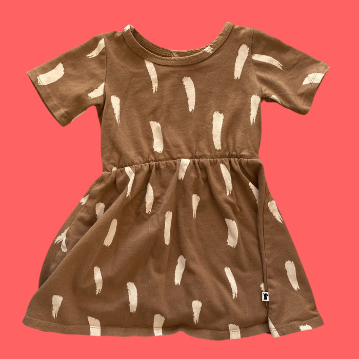 brown/white Little & Lively dress, 1/2y