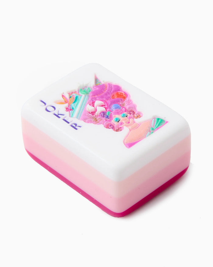 Single white mahjong tile with magenta border and fantasy illustration