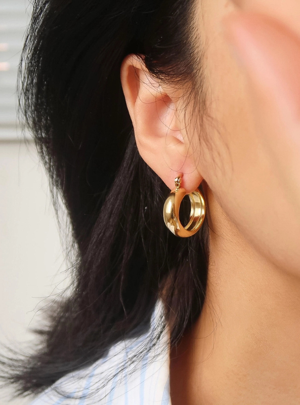 Constance 18K Non-Tarnish Classic Hoop Earring