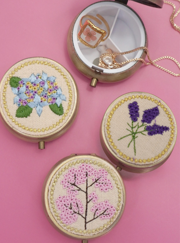 Floral Embroidery Jewelry Organizer with Mirror
