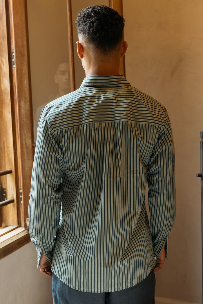 Global Anytime Button-Up 02