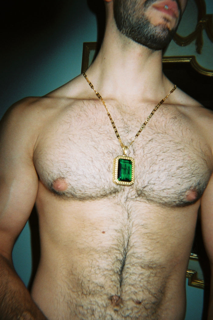 Grand Emerald Pendant Chain