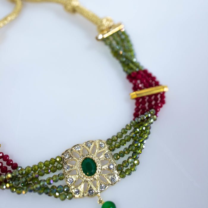 Green necklace Luy