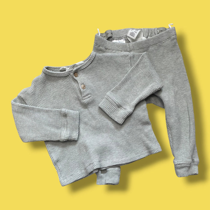 Grey H&M 2 piece set, 12-18m
