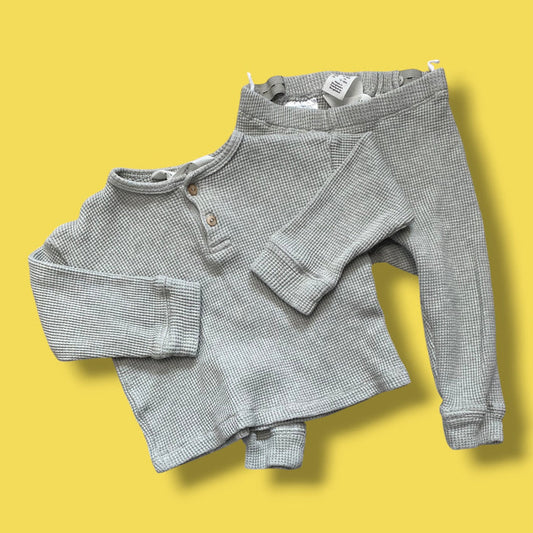 Grey H&M 2 piece set, 12-18m