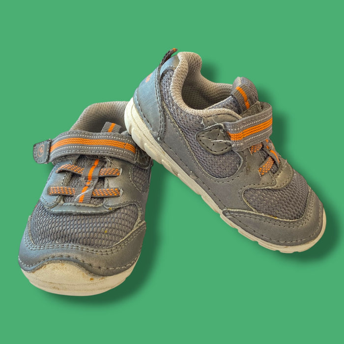 Grey Stride Rite Sneaker, 4.5