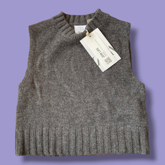 Grey Zara NWT sweater vest, 9-12m