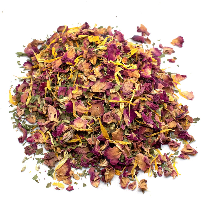 Happy Tummy Herbal Treat & Coop Herbs For Pet Chickens With Spearmint, Dill, Roses, Calendula, & Fenugreek