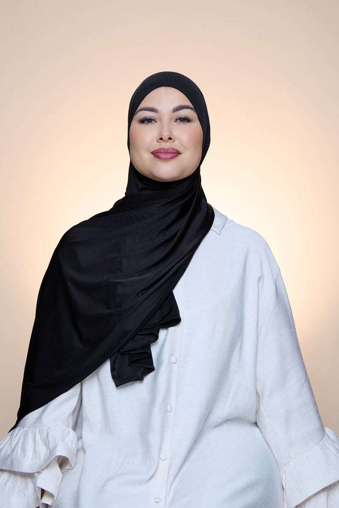 Hijab Premium Satin  Mae Black