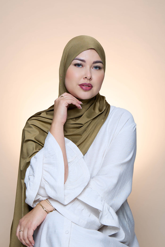 Hijab Premium Satin  Mae  Kaki