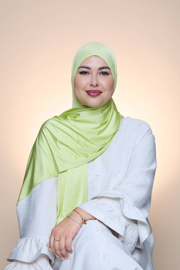 Hijab Premium Satin  Mae Tea Green