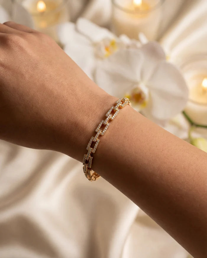 HY GOLD BRACELET