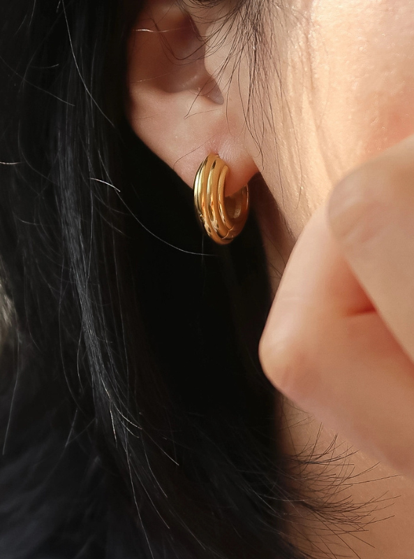 Juliette 18K Gold Non-Tarnish Chunky Hoop Earrings