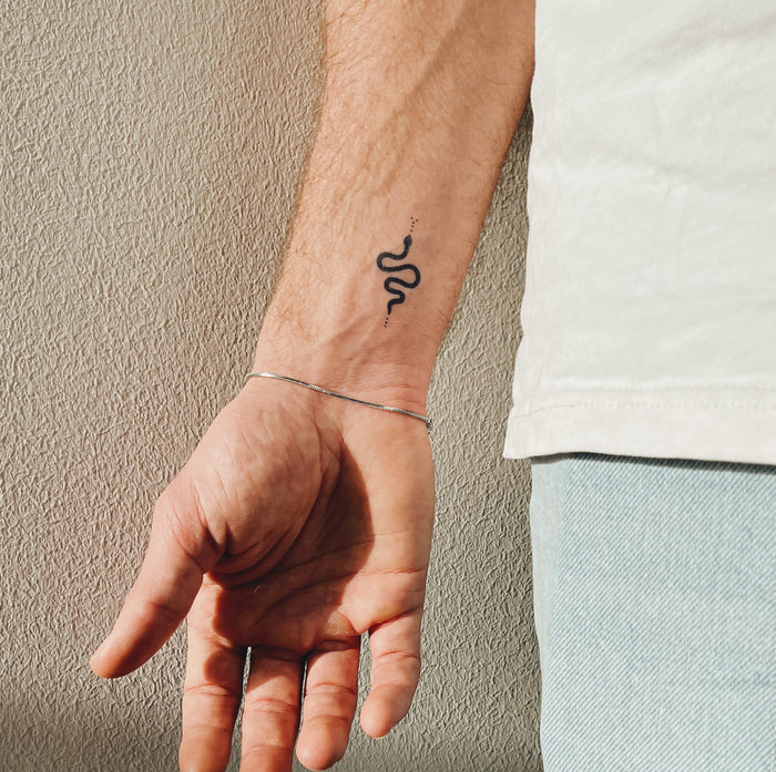 Kleine Schlange Tattoo