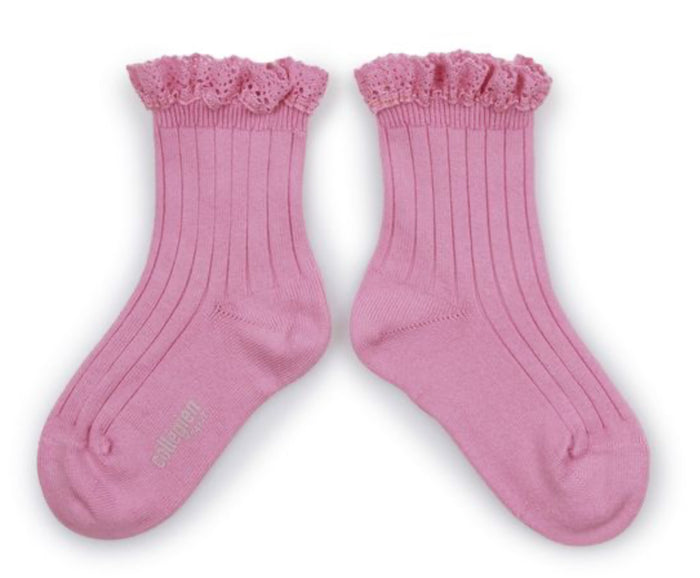 Lili - Lace Trimmed Ribbed Ankle Socks
