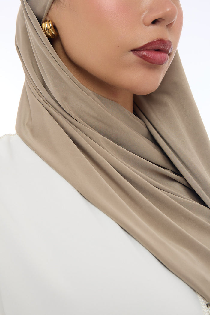 Liquid Jersey Hijab Min - Camel Taupe