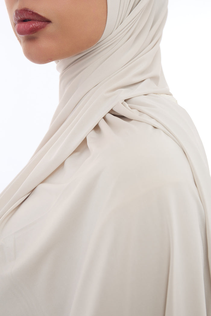 Liquid Jersey Hijab Min - Champagne Beige