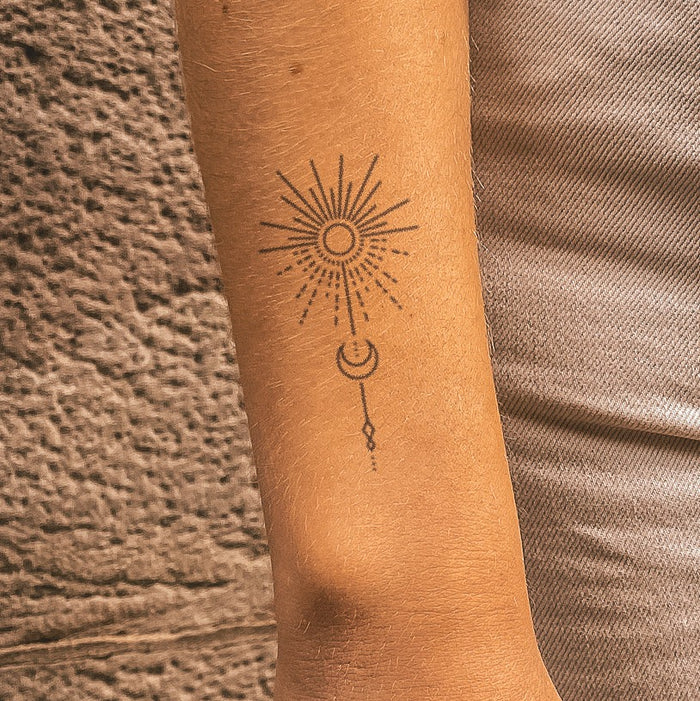 Lotus Blume Tattoo