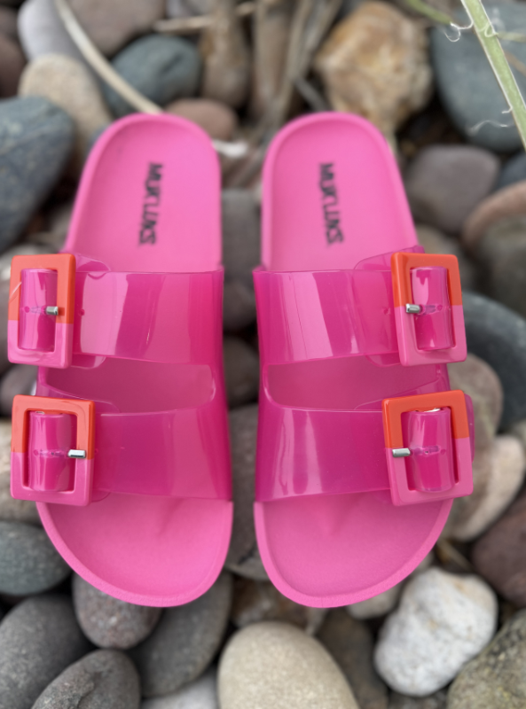 Muk Luks Women's Grand Cayman Lucite Sandal- Magenta