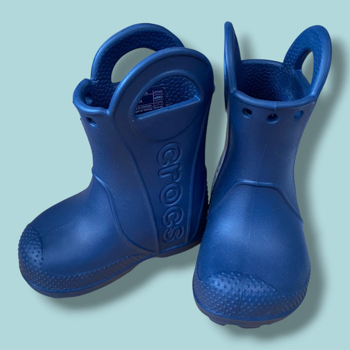 navy Crocs rainboots, 4.0