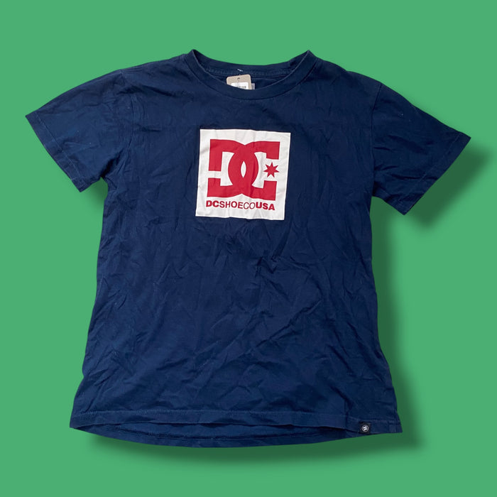 navy DC tshirt, 10Y