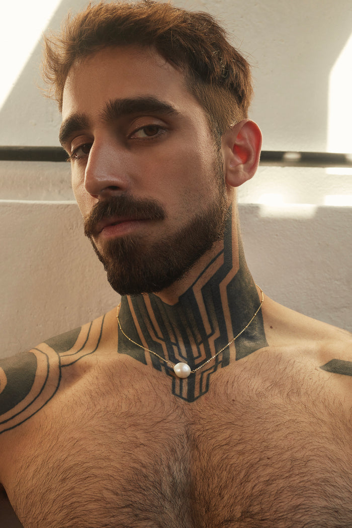 One Pearl Necklace
