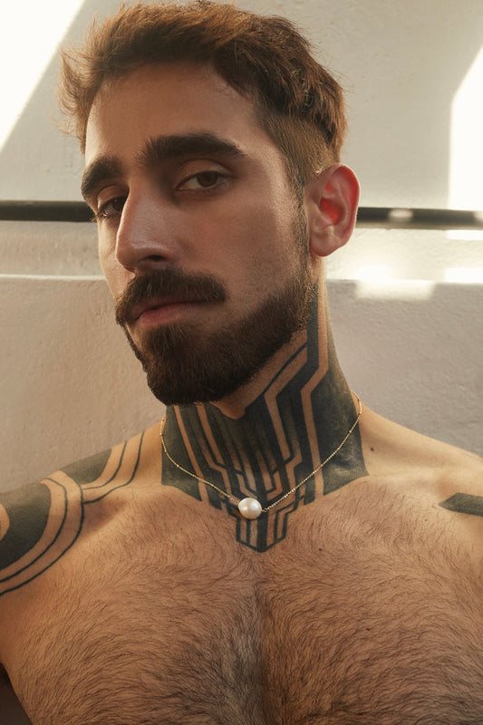 One Pearl Necklace