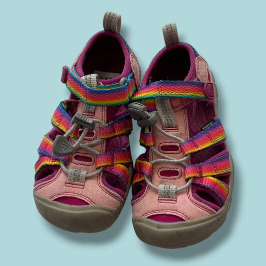 pink Keens sandals, 9.0