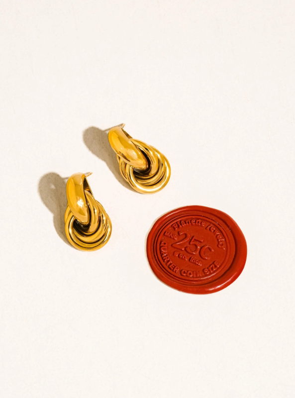 Rosavine 18K Gold Non-Tarnish Knot Hoop Earrings