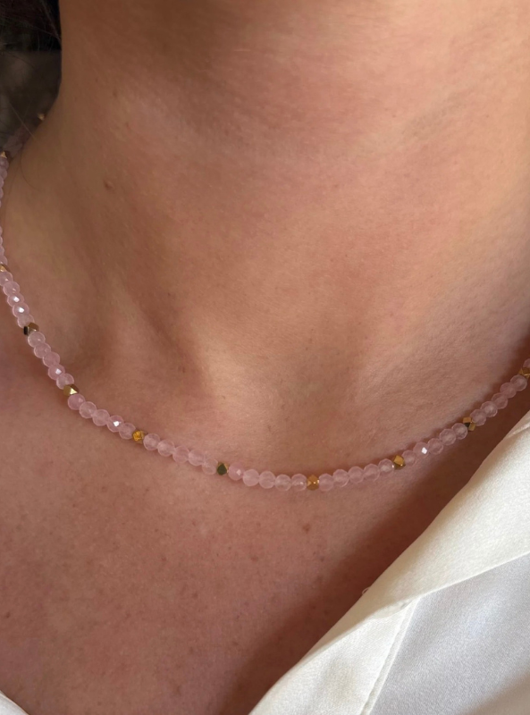Rose Quartz Dainty Necklace