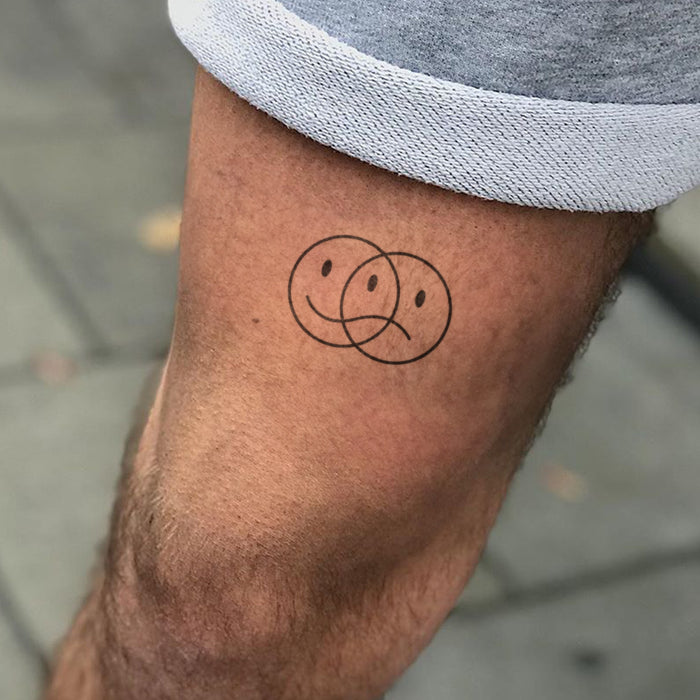 Smiley Glücklich Traurig Ineinander verflochten