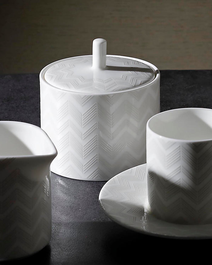 Sugar Pot ZIG ZAG  White diam. 3.3", H 3.5"