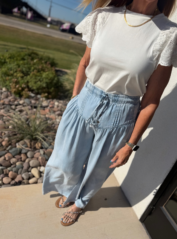 Tencel-Pleated Wide Leg Pants