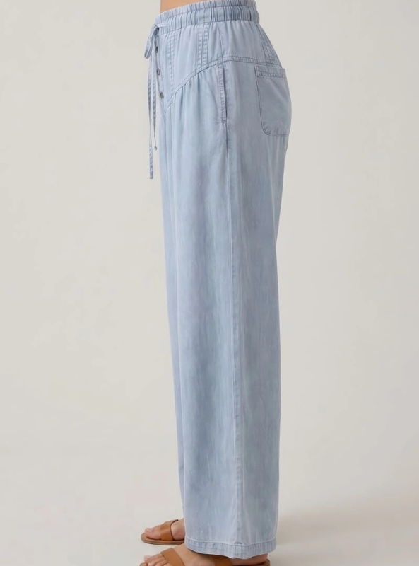 Tencel-Pleated Wide Leg Pants