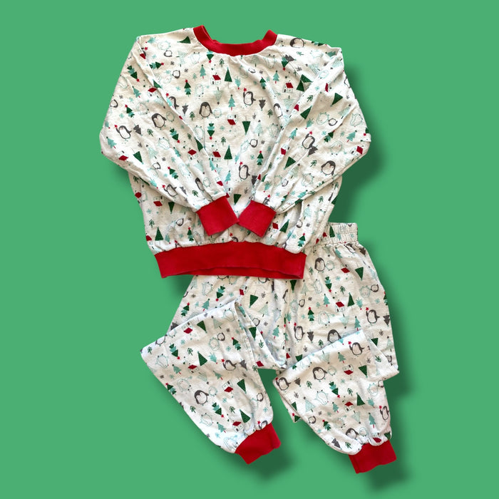white handmade 2 piece PJS, 6-7