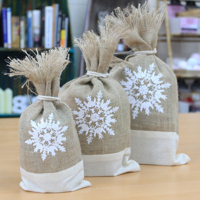 White & Snowflake Pouch Set of 3